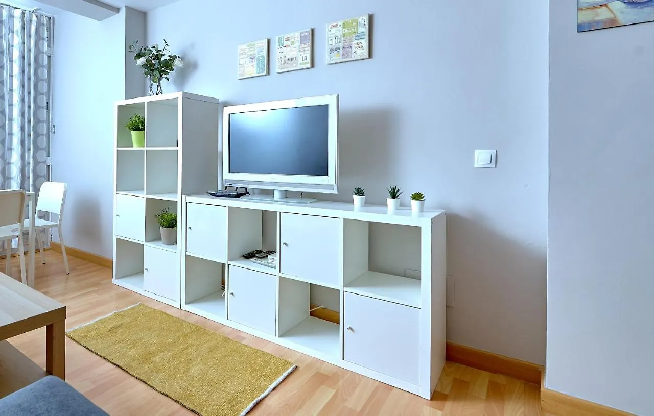 Apartment Holidays2Malaga Salitre 3 Bedroom Up To 7 People High Speed Wifi