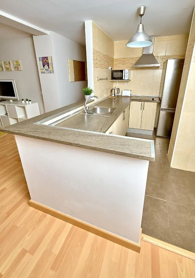 Holidays2Malaga Salitre 3 Bedroom Up To 7 People High Speed Wifi Spain