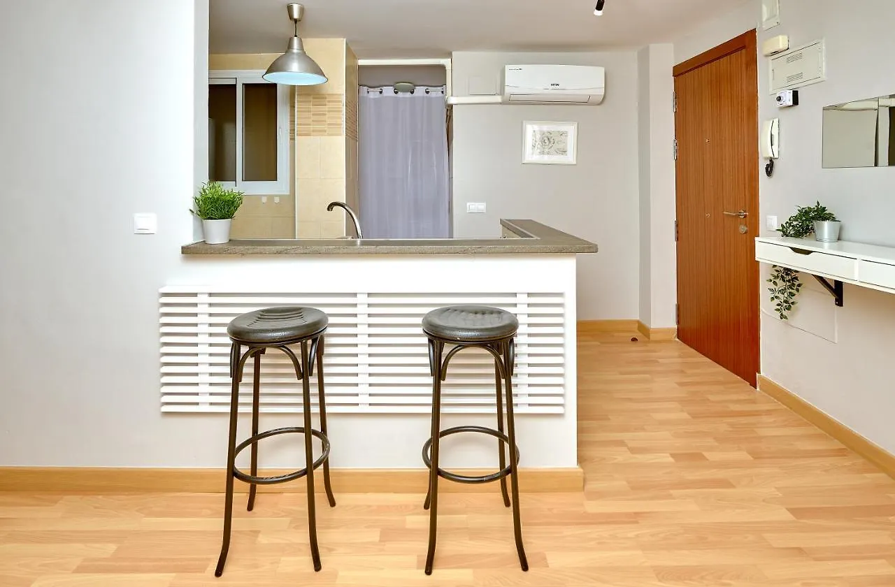 Holidays2Malaga Salitre 3 Bedroom Up To 7 People High Speed Wifi Apartment Malaga