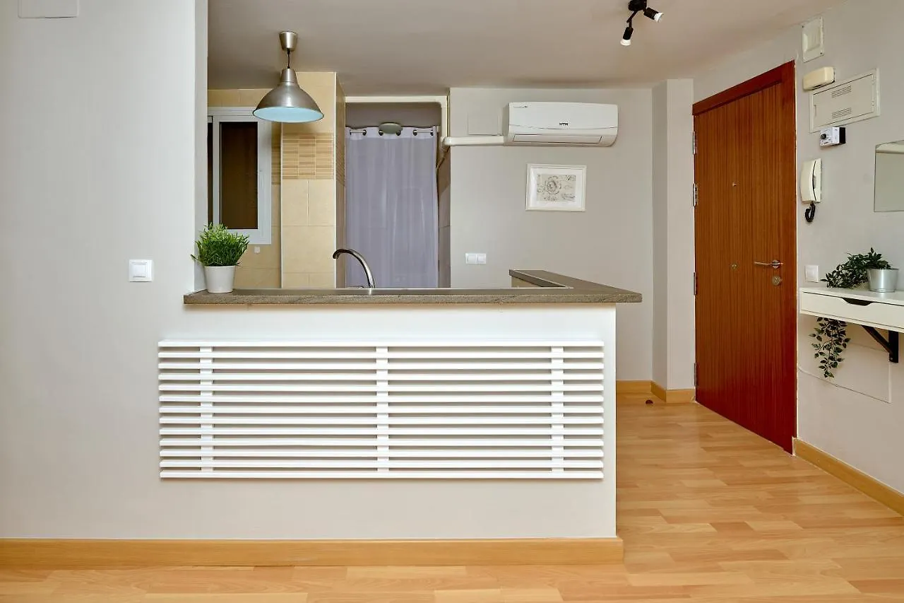 Apartment Holidays2Malaga Salitre 3 Bedroom Up To 7 People High Speed Wifi