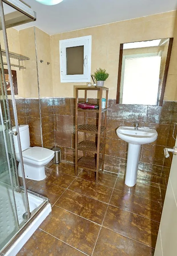Holidays2Malaga Salitre 3 Bedroom Up To 7 People High Speed Wifi Apartmán