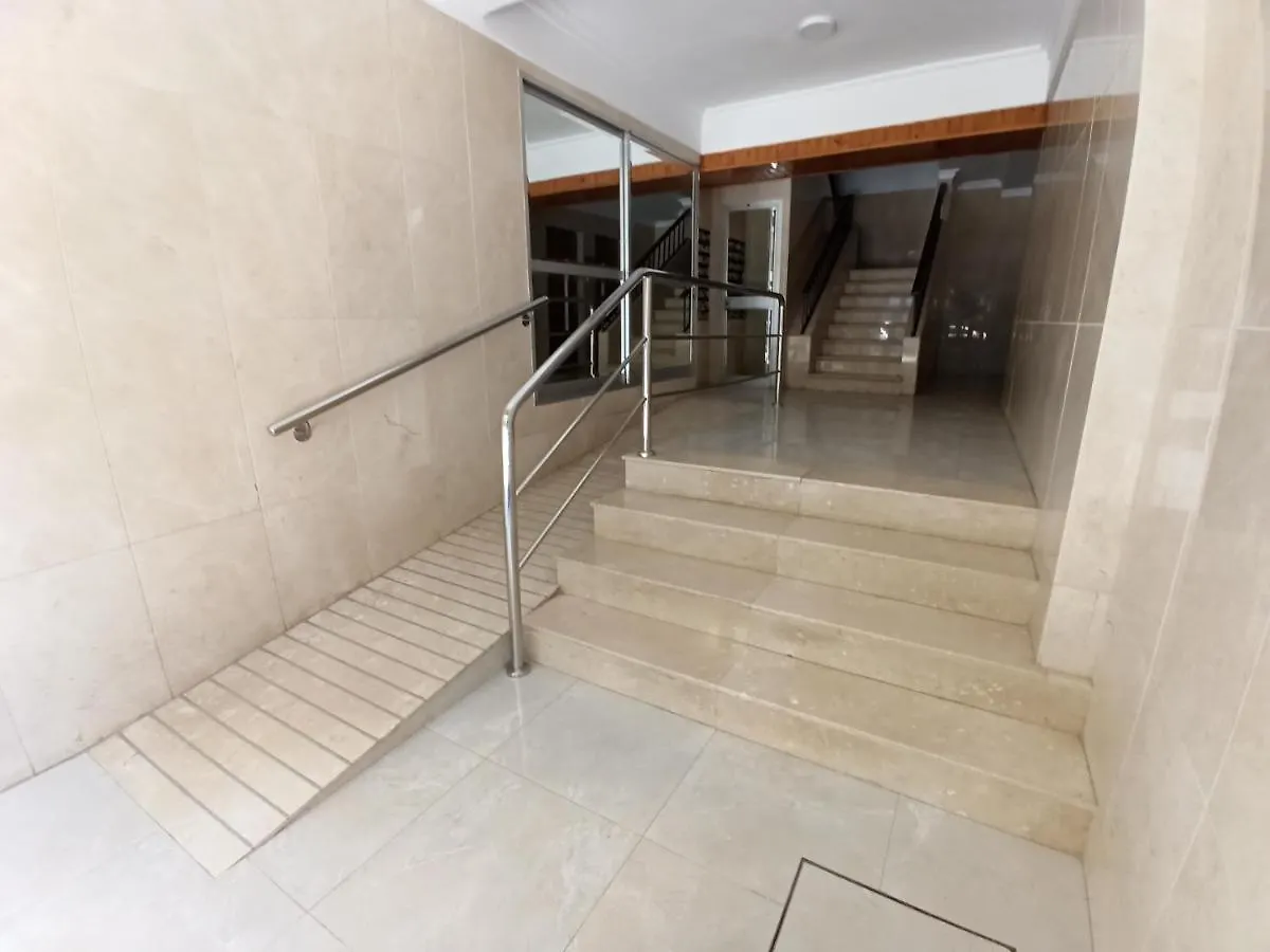 Holidays2Malaga Salitre 3 Bedroom Up To 7 People High Speed Wifi