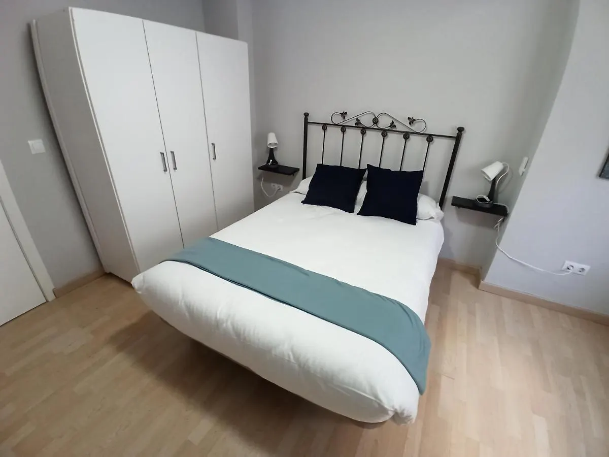 Apartment Holidays2Malaga Salitre 3 Bedroom Up To 7 People High Speed Wifi