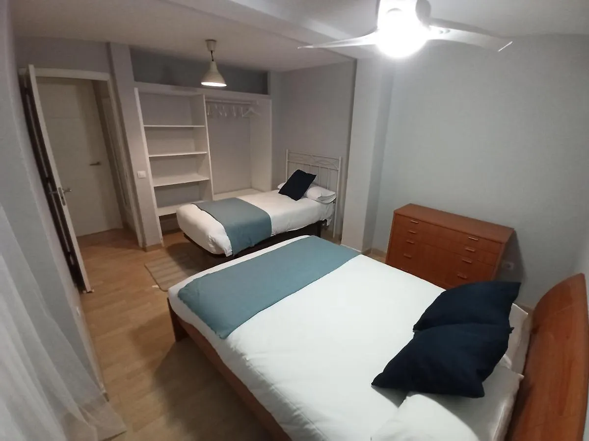 Holidays2Malaga Salitre 3 Bedroom Up To 7 People High Speed Wifi Apartment